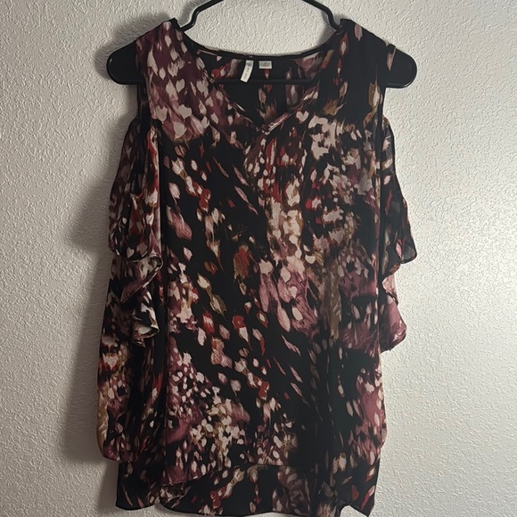 Tops - Cato Black and Pink Sleeveless Ruffled Blouse